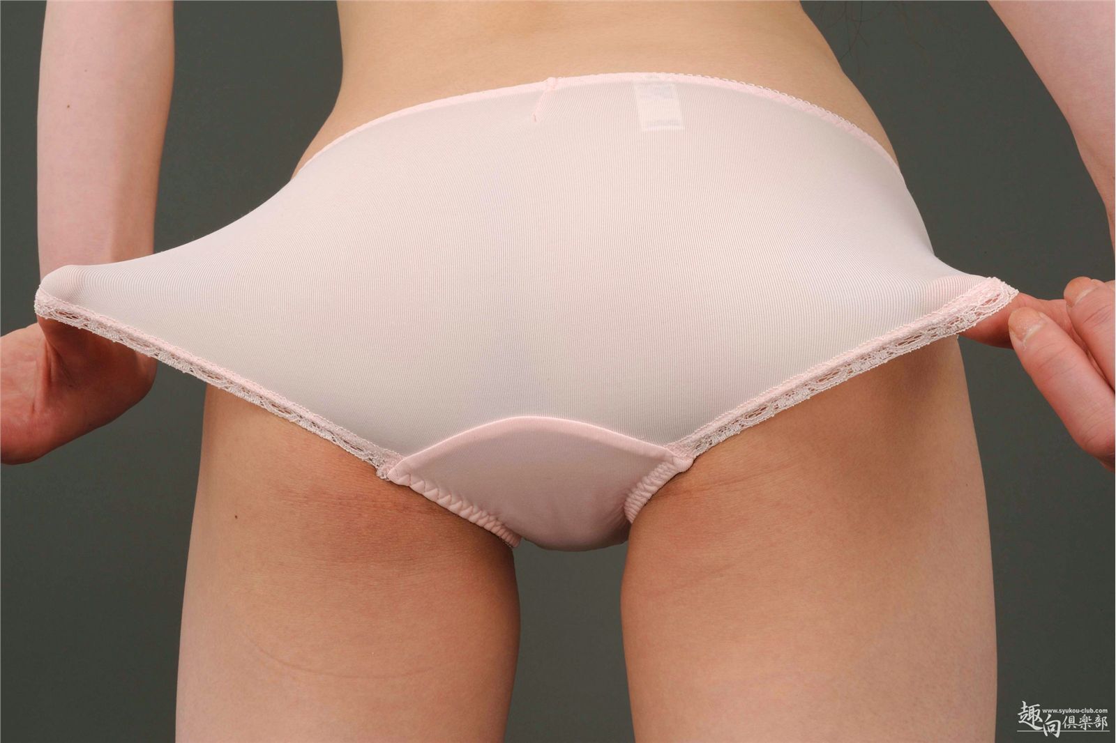 [Syukou-Club] 2013.11.07 Digi-Girl No.152 初脫ぎ素人4 純花しおん 2